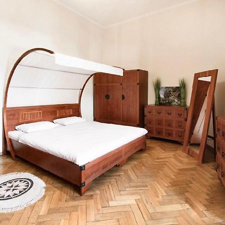 Vidfort Вороного Leópolis Exterior foto