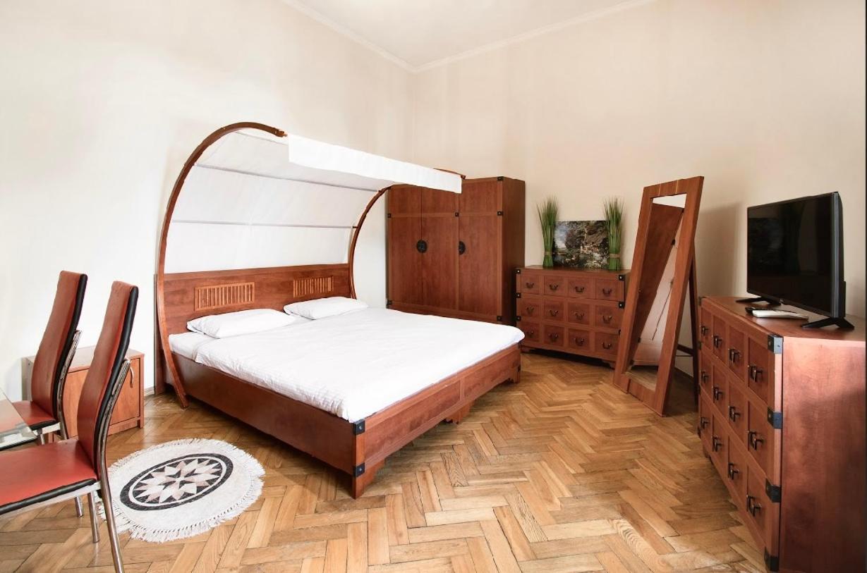 Vidfort Вороного Leópolis Exterior foto